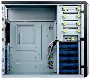 Корпус BigTower InWin PE689BL IP-S600BQ3-3 H U3AF2 2*2SATA+1*1SATA RACKMOUNT 6115719