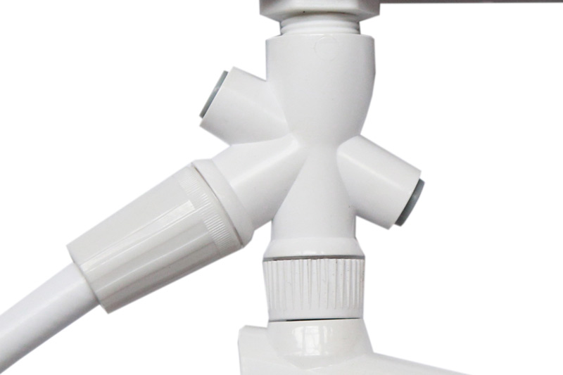 Водонагреватель Atmor BASIC+ 5 KW COMBI проточный Струйная душевая головка гибкий шланг-1,5м кронштейн кухонный гусак комплект сменных и уплотнительных колец тройник-переключатель, Механическое управление. Сетевой шнур 1,2 м. Две клавиши переключен