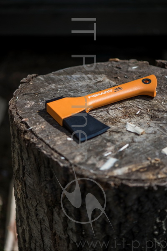 Топор FISKARS X5-XXS универсальный 228мм