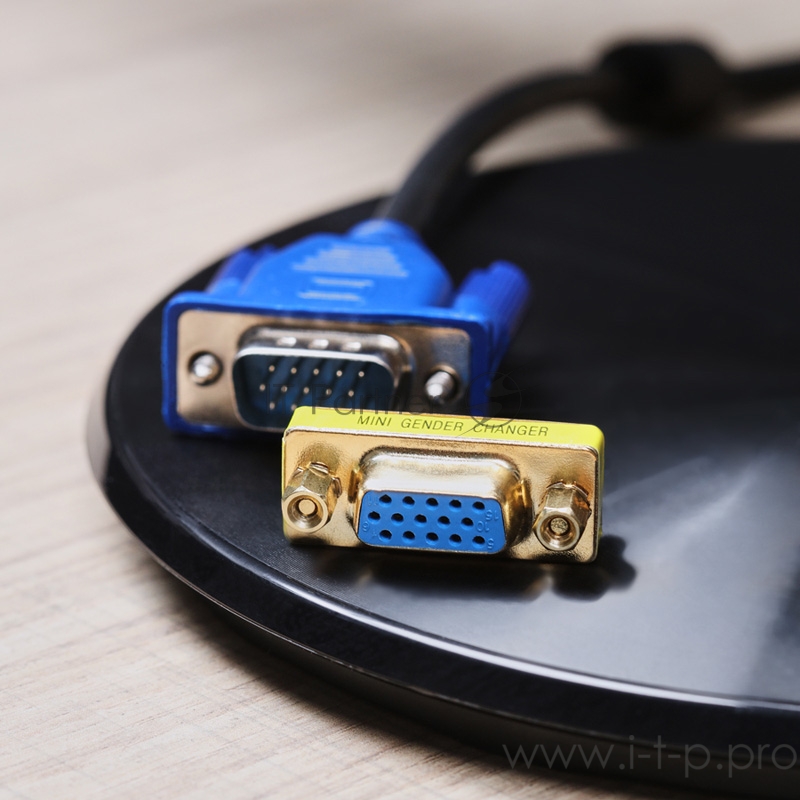 Переходник Rexant (17-6817) ПЕРЕХОДНИК гн.VGA - гн.VGA GOLD