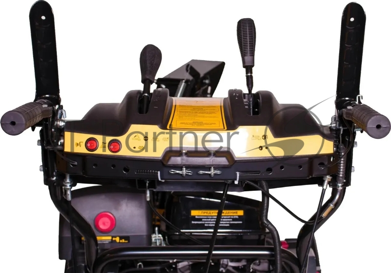 Снегоуборщик CHAMPION ST 1170E бензиновый 11лс 337см3 шир.захв.70см выс.захв.55см ск.6+2 122кг