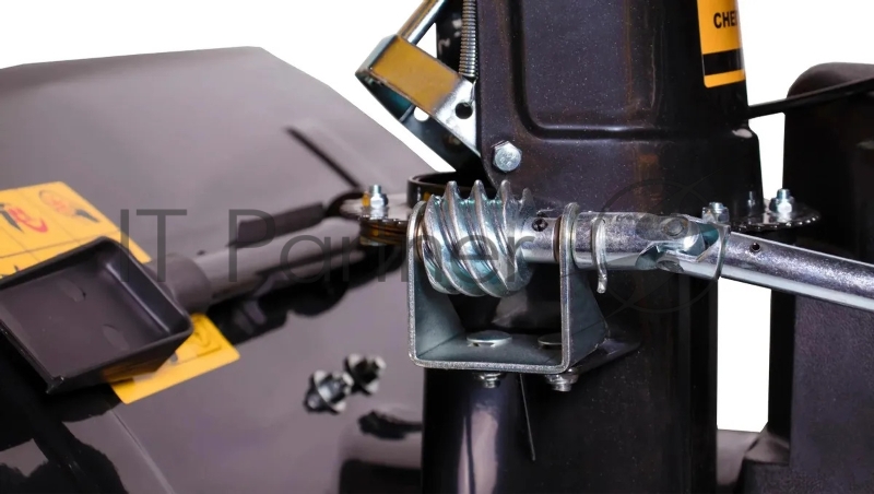 Снегоуборщик CHAMPION ST 1376E бензиновый 13лс 389см3 шир.захв.76см выс.захв.55см ск.6+2 115кг