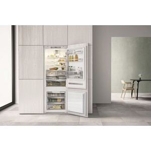 Встраиваемый холодильник Whirlpool SP40 802 EU / Система охлаждения DirectCool, Класс энергопотребления А+, Размеры (ВхШхГ),см: 194х71х56, Страна происхождения: Италия, Технология 6th Sense Fresh Control , Общий полезный объем 400 л (300 л + 100 л),