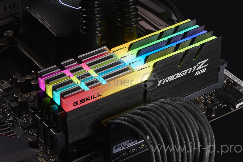 Модуль памяти G.SKILL TRIDENT Z RGB DIMM DDR4 64GB (4x16GB kit) 3200MHz CL14 1.35V / F4-3200C14Q-64GTZR
