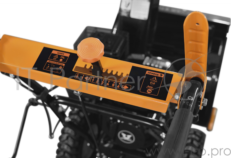 Снегоуборщик CARVER STG-6556 бенз. zongshen 6.5hp 56x51 6f/2r 10-15m