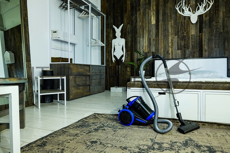 Пылесос Starwind SCV2030 2000Вт синий/черный