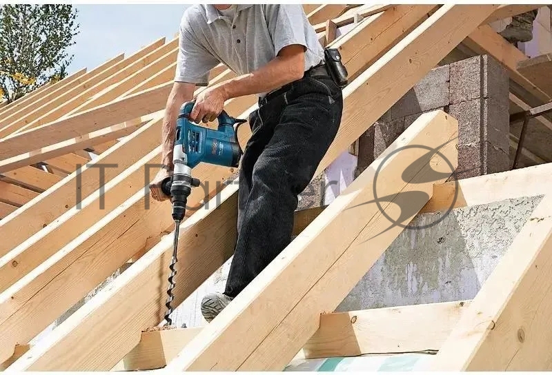 Перфоратор Bosch GBH 4-32 DFR Professional 0611332101 (900Вт, 800об./мин., 3600уд./мин., SDS-plus) + быстроз.патрон + смазка для буров + кейс