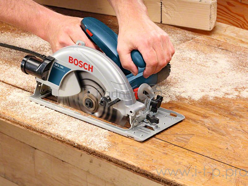 Дисковая пила Bosch GKS 190 Professional 0601623000 (1400Вт, 5500об./мин.) + пильный диск по дереву
