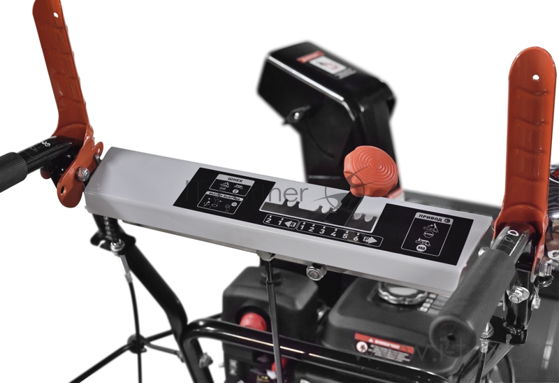 Снегоуборочник бензиновый Парма МСБ-01-761ЭФ 7.0HP, 61x50, 6F/2R, колеса 14, до 15m, фара, э/зап