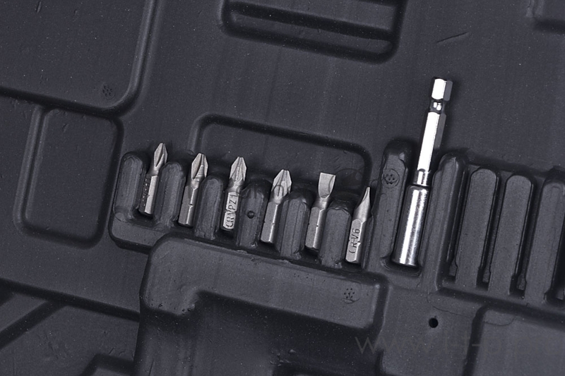 Дрель-шуруповерт ударная Ресанта ДА-18-2ЛК-У аккум. патрон:быстрозажимной (кейс в комплекте)