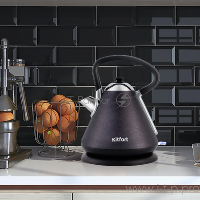 Чайник Kitfort КТ-697-1 чёрная кожа