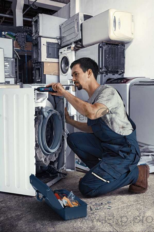 Отвертка электрическая Bosch GO 2 аккум. патрон:держатель бит 1/4 (кейс в комплекте)