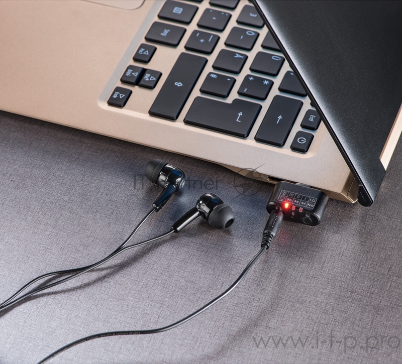 Разветвитель USB-C Hama 00135747 2порт. черный