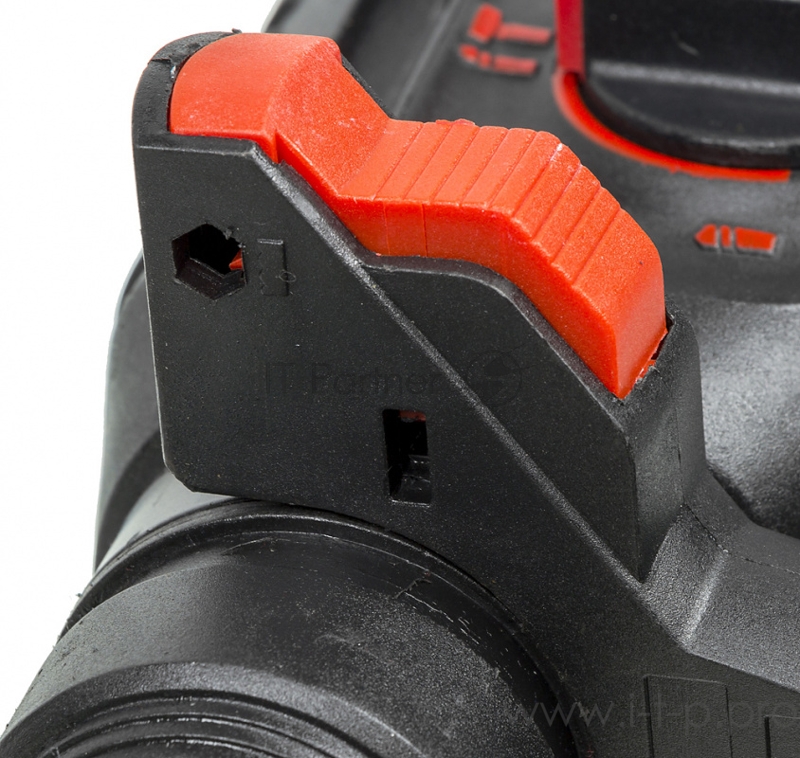 Перфоратор Ресанта П-28-800К патрон:SDS-plus уд.:3.4Дж 800Вт (кейс в комплекте)