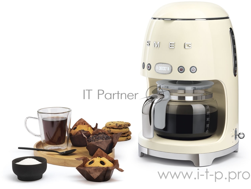 Кофеварка эспрессо SMEG DCF02CREU