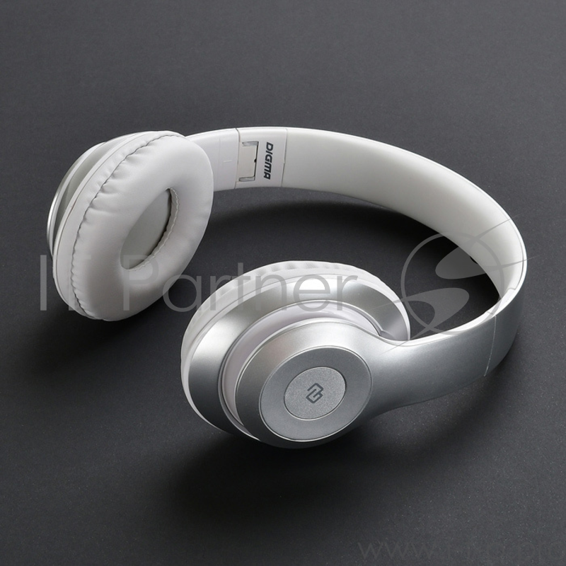 Гарнитура накладные Digma BT-14 серебристый матовый беспроводные bluetooth (оголовье)