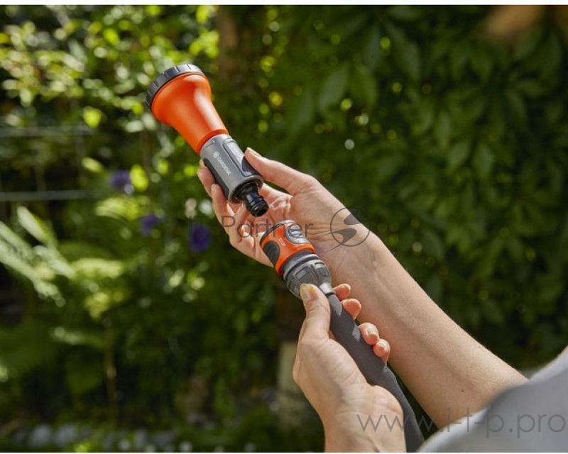 Шланг Gardena Liano 1/2 10м поливочный черный (18425-20.000.00)