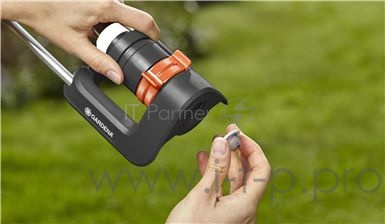 Дождеватель Gardena Aqua L осцилирующий черный (18704-20.000.00)