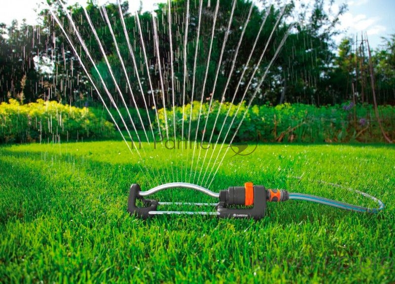 Дождеватель Gardena Aqua S + 1169-20 осцилирующий (в комп.:2 предмета) черный (18701-34.000.00)