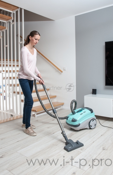 Пылесос THOMAS Пылесос THOMAS/ 1600Вт, пылесборник, влажная уборка