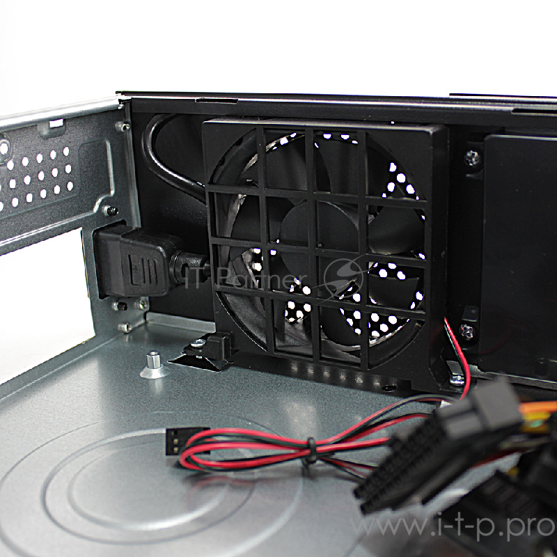 Корпус CROWN Корпус Desktop CMC-1907 black ITX (БП CM-PS300W, Micro ATX,Mini-ITX, отсеки 5,25*1, 3,5*1 3,5/2,5*1 2*USB 2.0 картридер встроенный кулер 80мм размер 420*100*300мм)