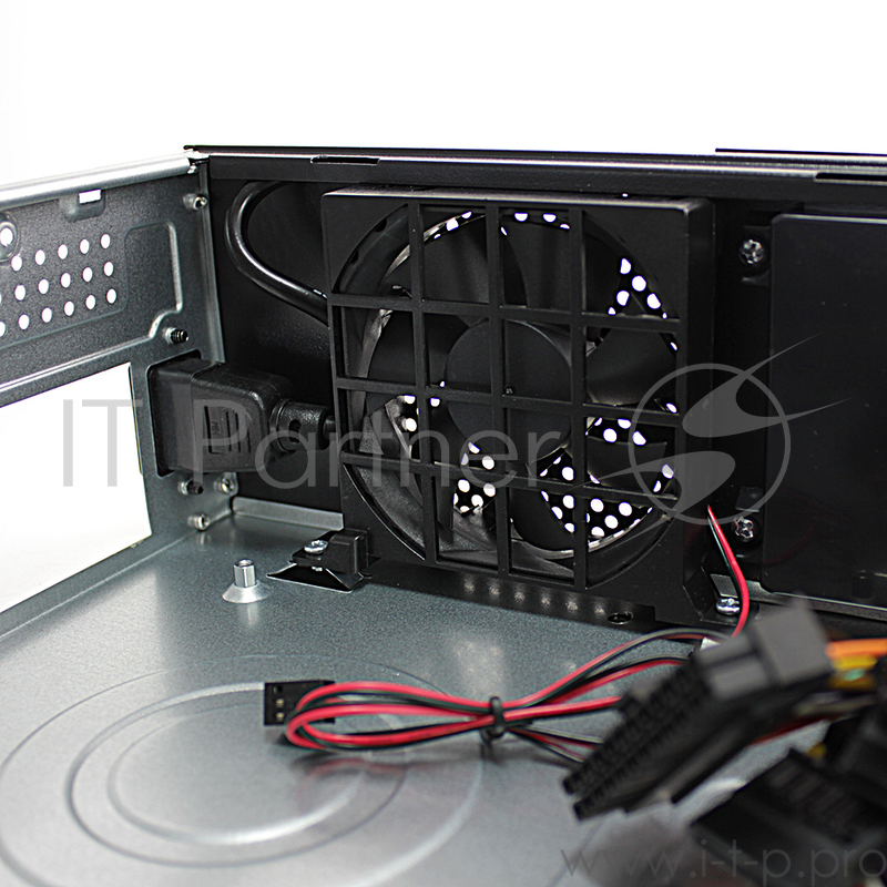 Корпус CROWN Корпус Desktop CMC-1907 black ITX (БП CM-PS300W, Micro ATX,Mini-ITX, отсеки 5,25*1, 3,5*1 3,5/2,5*1 2*USB 2.0 картридер встроенный кулер 80мм размер 420*100*300мм)