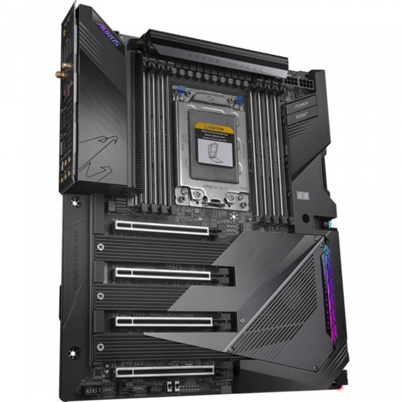 TRX40 AORUS XTREME, Socket sTRX4, AMD TRX40, 8xDDR4-3200, 4xPCI-Ex16, 8xSATA3(RAID 0/1/10), 3xM.2, 8 Ch Audio, 2x10Gb Lan, Wi-Fi, (0+4)xUSB2.0, (7+4)