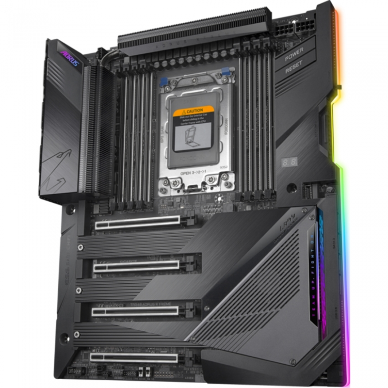 TRX40 AORUS XTREME, Socket sTRX4, AMD TRX40, 8xDDR4-3200, 4xPCI-Ex16, 8xSATA3(RAID 0/1/10), 3xM.2, 8 Ch Audio, 2x10Gb Lan, Wi-Fi, (0+4)xUSB2.0, (7+4)