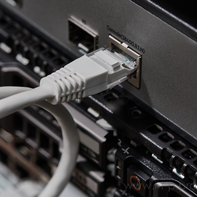 Коммутационный шнур REXANT (18-1001) Патч-корд UTP 5e кат. литой 0.5М СЕРЫЙ