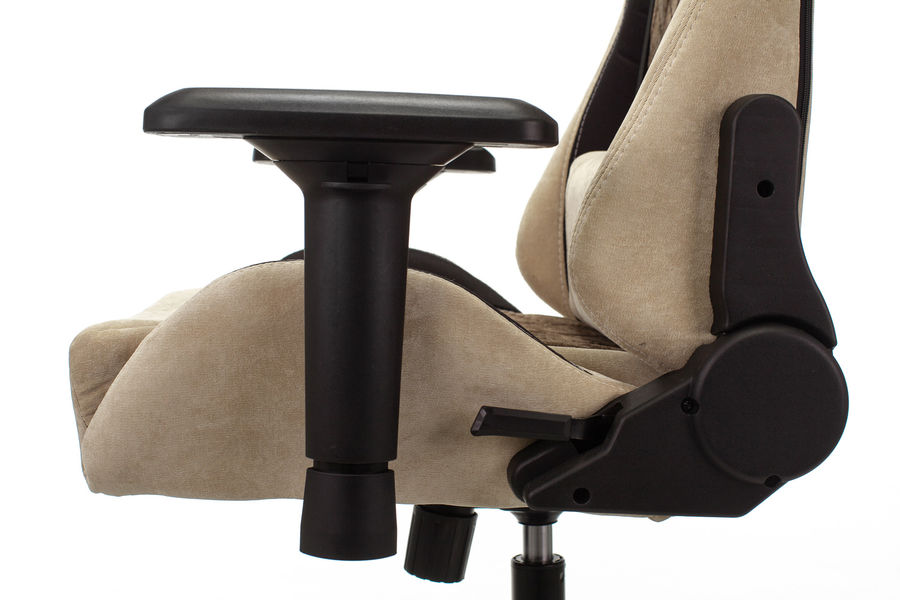 Кресло игровое Бюрократ VIKING 7 KNIGHT BR FABRIC коричневый текстиль/эко.кожа крестовина металл