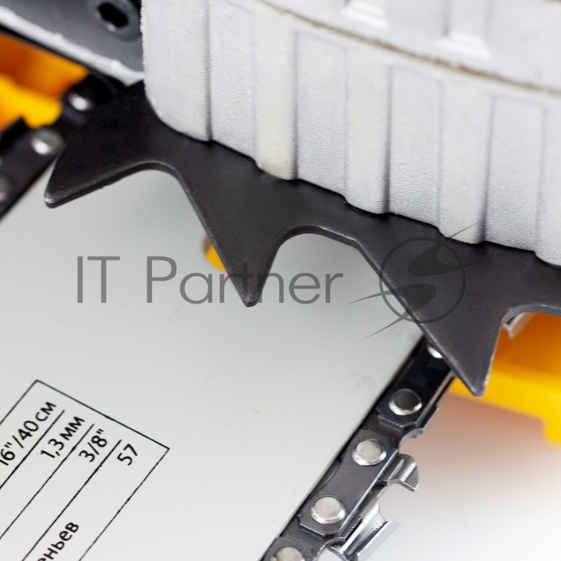 Пила цепная бензиновая DENZEL DGS-5218, шина 45 см, 52см3, 3,5 л.с., шаг 0,325, паз 1,5 мм,