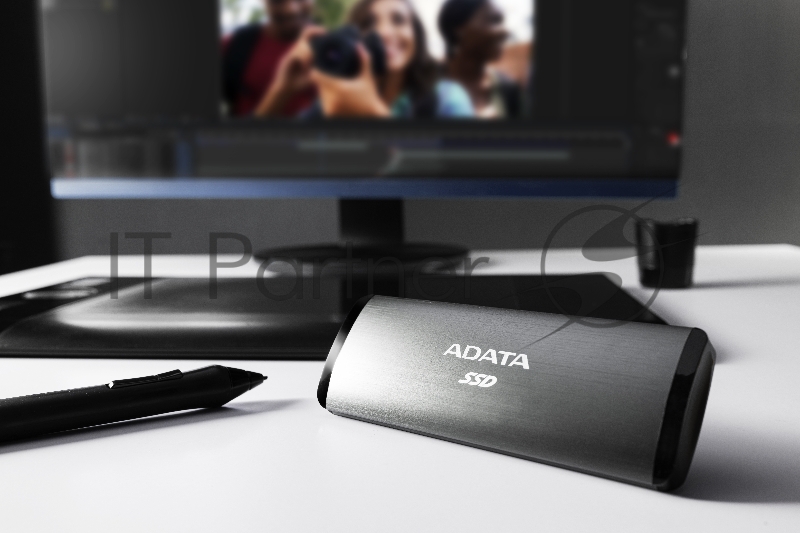 Накопитель внешний 1.8 1TB ADATA SE760 Titan-Gray External SSD ASE760-1TU32G2-CTI USB 3.2 Gen 2 Type-C, 1000R, USB 3.2 Type-C to C cable,USB 3.2 Type-C to A cable, Quick Start Guide, RTL