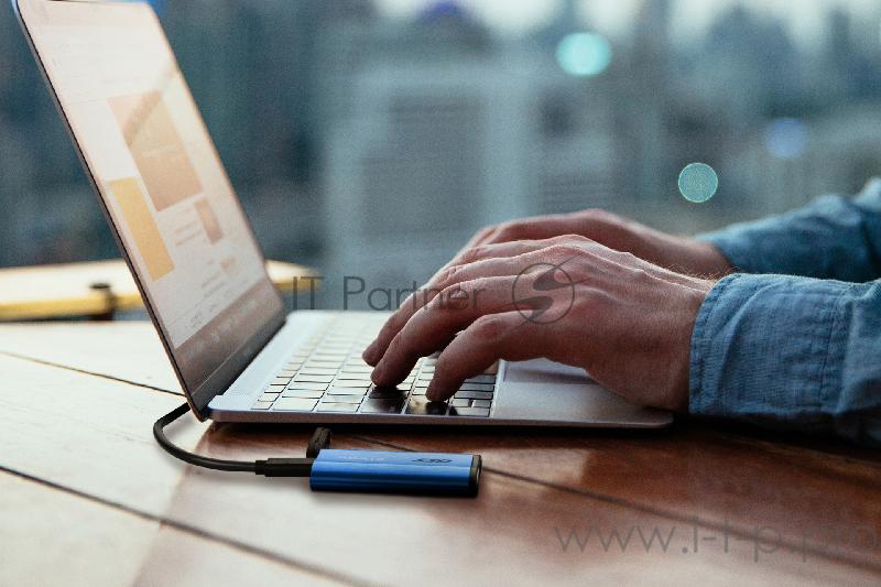 Накопитель внешний 1.8 1TB ADATA SE800 Black External SSD ASE800-1TU32G2-CBK USB 3.2 Gen 2 Type-C, 1000R, USB 3.2 Type-C to C cable,USB 3.2 Type-C to A cable, Quick Start Guide, Tough-IP68 dustproof and waterproof, Military-Grade shockproof, RTL