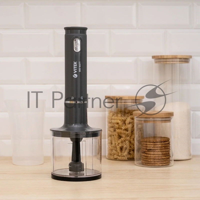 Блендерный набор VITEK Мощность 800 Вт. 1 скорость.Чаша измельчителя объемом 450 мл. VT-8526 (MC)