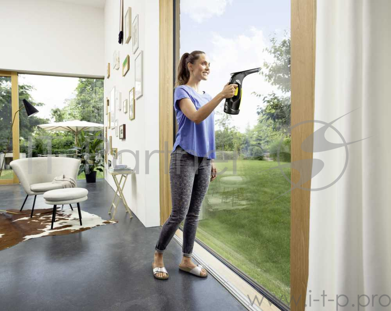 Стеклоочиститель Kärcher WV 2 Premium Black Edition всасывающий