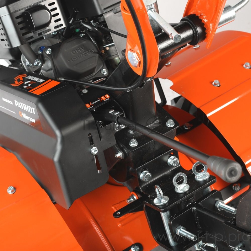 Мотоблок бензиновый ПАТРИОТ САМАРА М (широкое колесо P19*7-8D ) (4 вперед, 2 назад) Россия