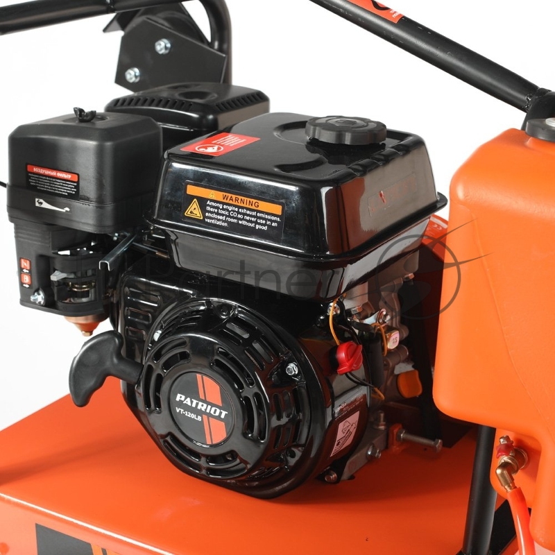 Виброплита PATRIOT VT-120LB, Loncin G200F 6.5 л/с, плита - 600х480 мм, 120 кг, бак д/воды.