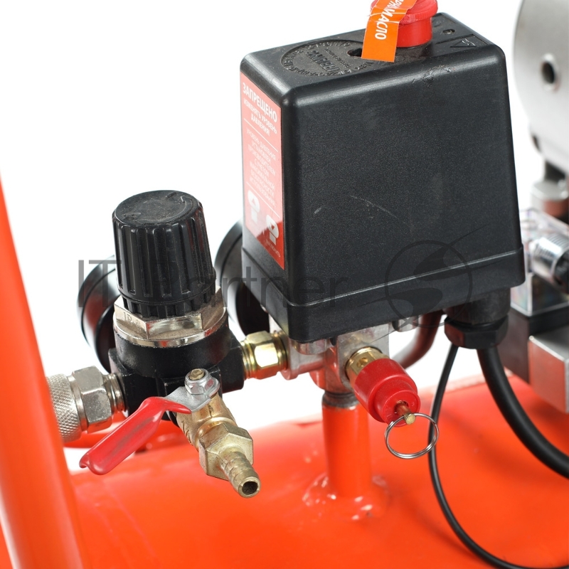 Компрессор Patriot поршневой безмасляный WO 80-360, 360 л/мин, 8 бар, 2200 Вт, 80 л, быстросъем и елочка с вентилем