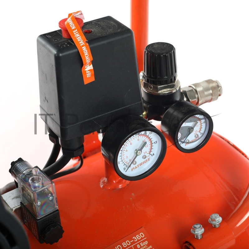 Компрессор Patriot поршневой безмасляный WO 80-360, 360 л/мин, 8 бар, 2200 Вт, 80 л, быстросъем и елочка с вентилем