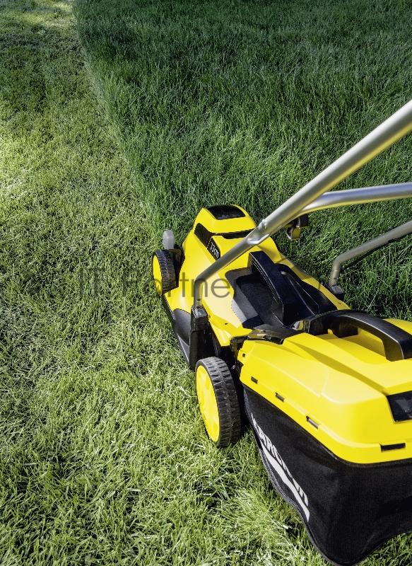 Газонокосилка аккумуляторная Karcher Lawn Mower Battery 18-33 *INT (без аккумулятора в комплекте)