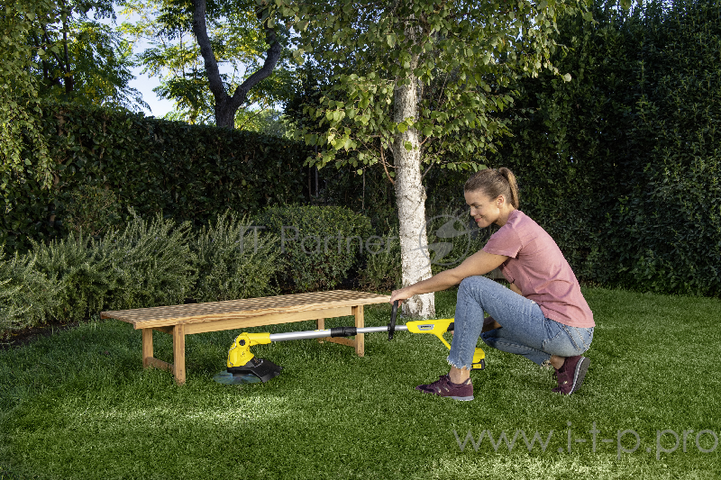 Аккумуляторный триммер для стрижки газона Karcher Lawn Trimmer Battery 18-30 Set *EU