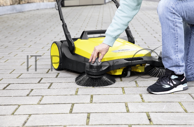 Ручная подметальная машина Karcher S 6 Twin