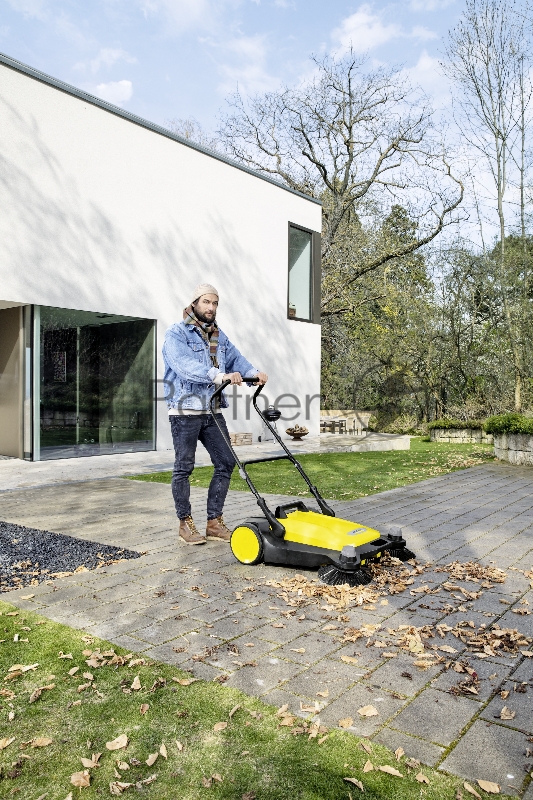 Ручная подметальная машина Karcher S 6 Twin