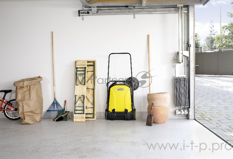 Ручная подметальная машина Karcher S 4