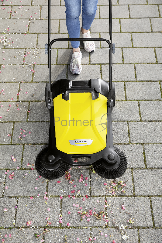 Ручная подметальная машина Karcher S 4 Twin
