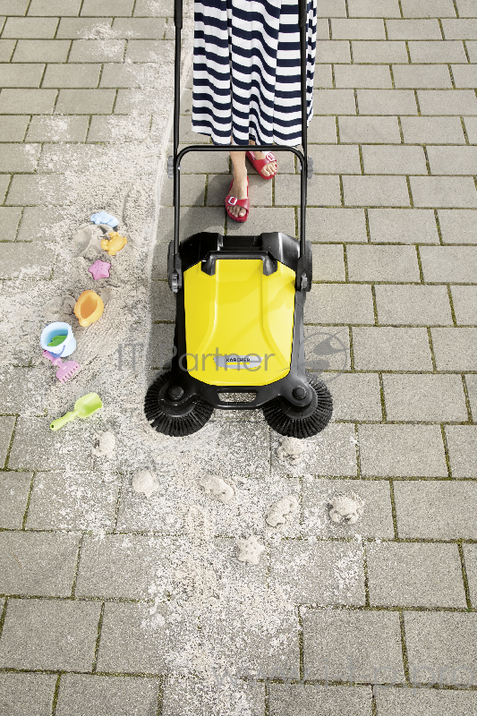 Ручная подметальная машина Karcher S 4 Twin