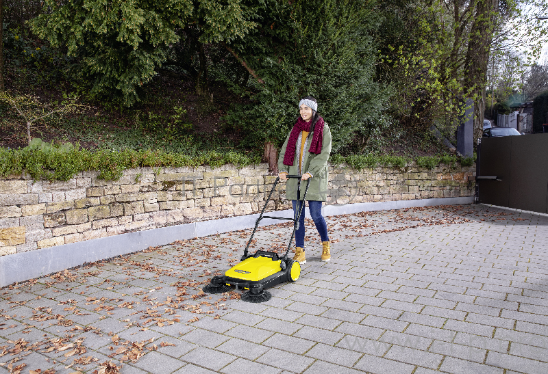 Ручная подметальная машина Karcher S 4 Twin