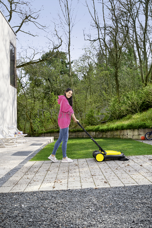 Ручная подметальная машина Karcher S 4 Twin