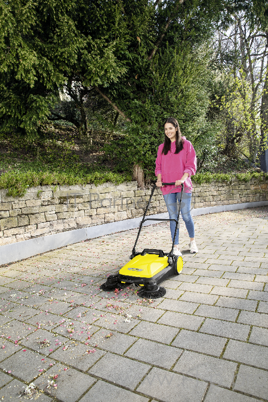 Ручная подметальная машина Karcher S 4 Twin