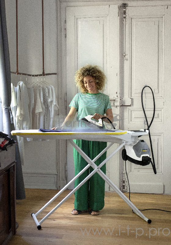 Гладильная доска Karcher AB 1000